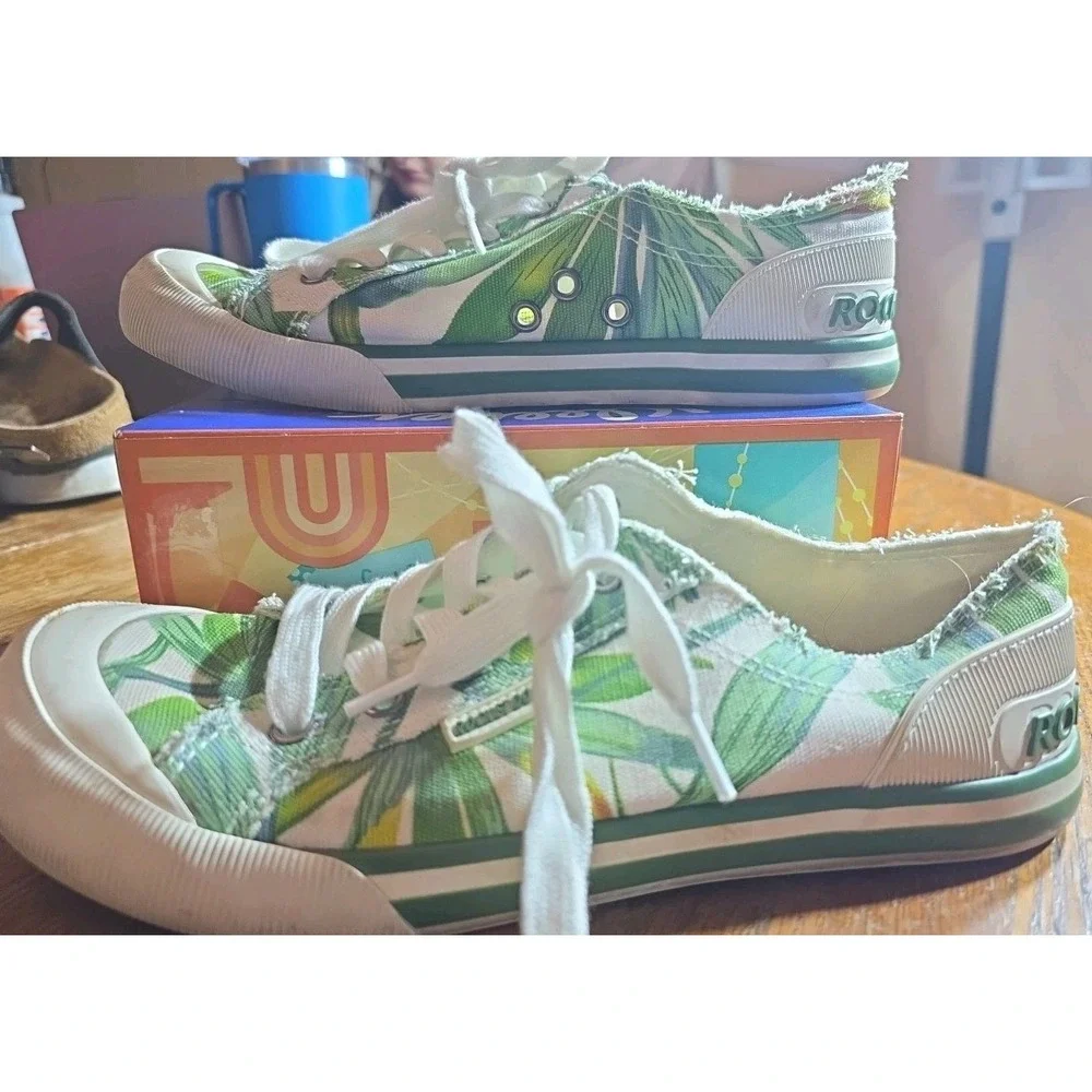 ROCKET DOG Jazzin Sneakers Women's 8‎ Leaf Green